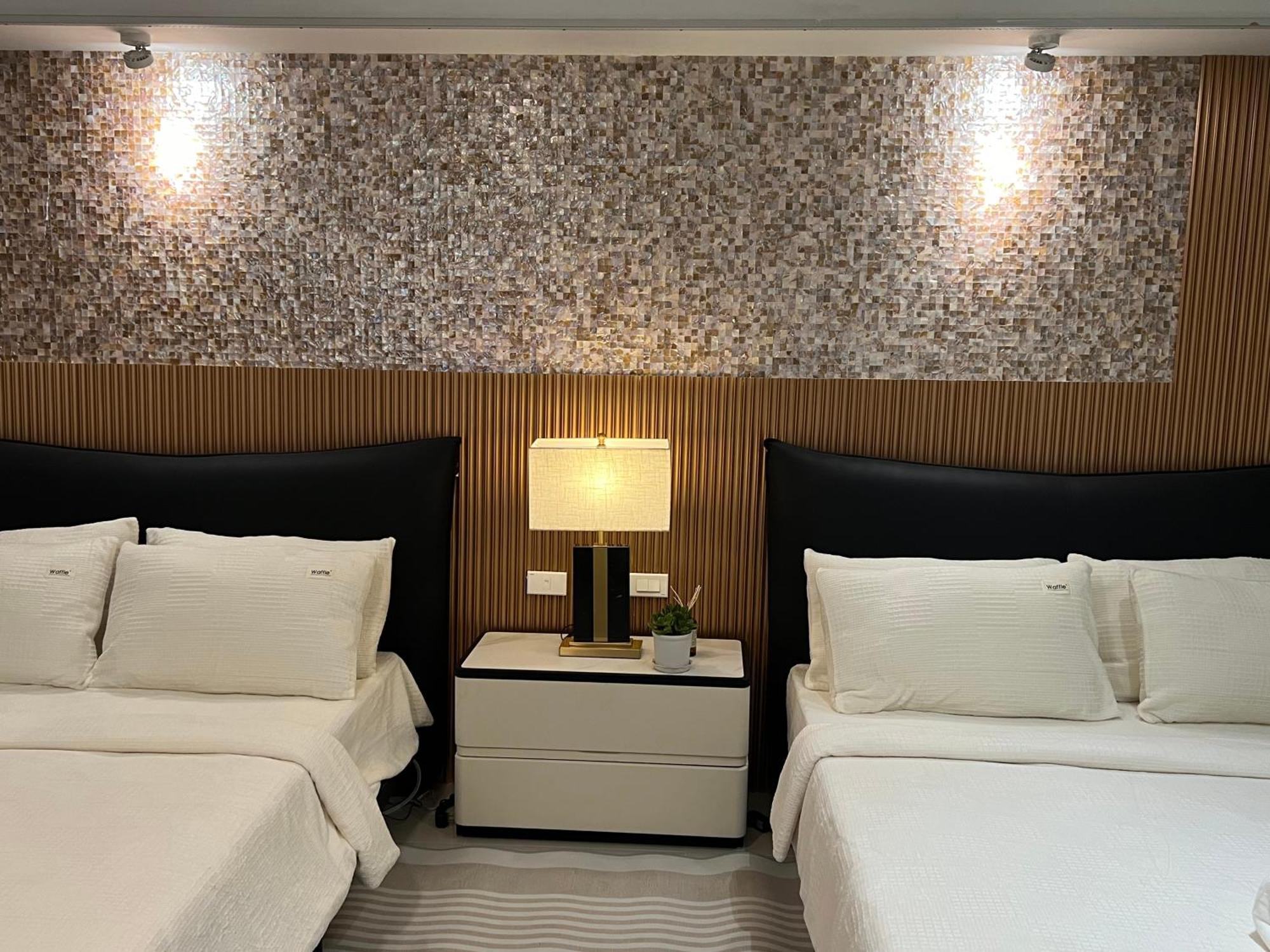Luxurious European Style Penthouse Modern Apart Ment Cross City Of Dreams Okada Solaire Moa Airport Manila Exterior foto