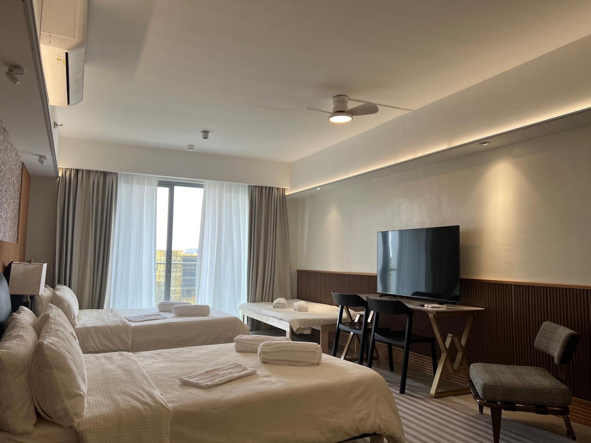 Luxurious European Style Penthouse Modern Apart Ment Cross City Of Dreams Okada Solaire Moa Airport Manila Exterior foto