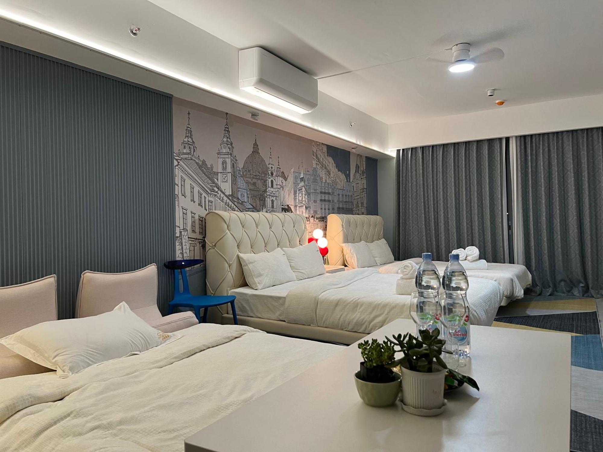 Luxurious European Style Penthouse Modern Apart Ment Cross City Of Dreams Okada Solaire Moa Airport Manila Exterior foto
